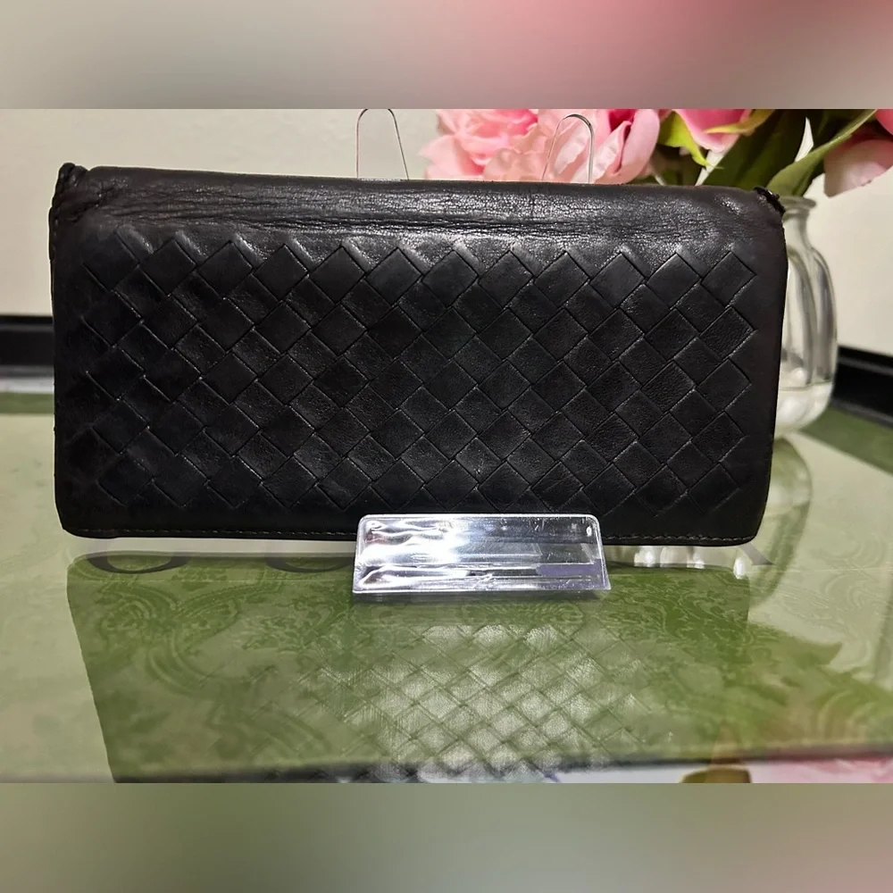 Father’s Day Bottega Veneta Black Woven Leather Wallet